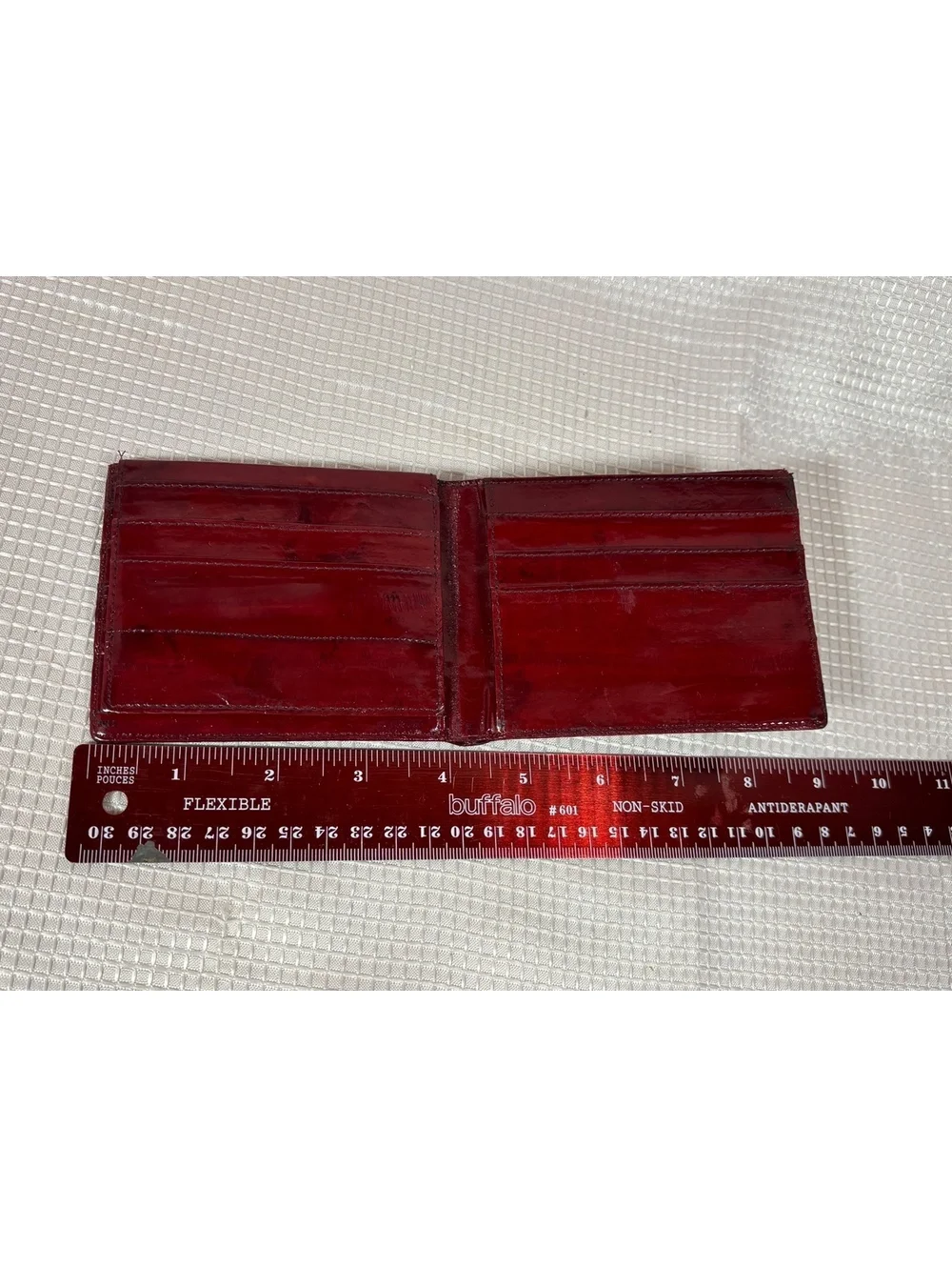 Lee Sands Men's Eelskin Bi-fold Wallet WINE